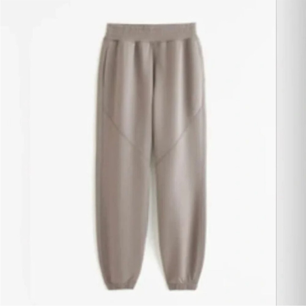 A&F YPB Neoknit Jogger Large